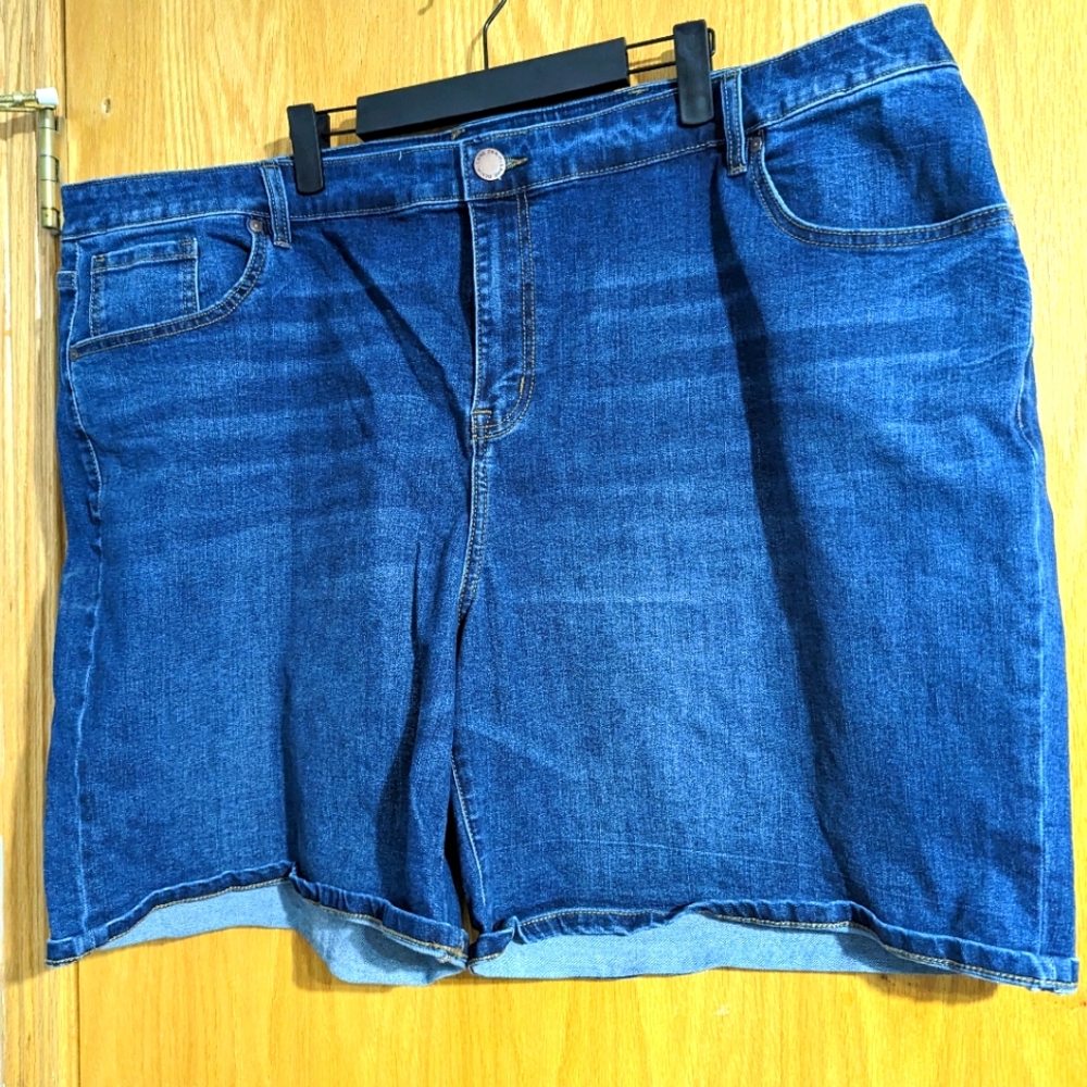 Lane Bryant size 24 jean shorts